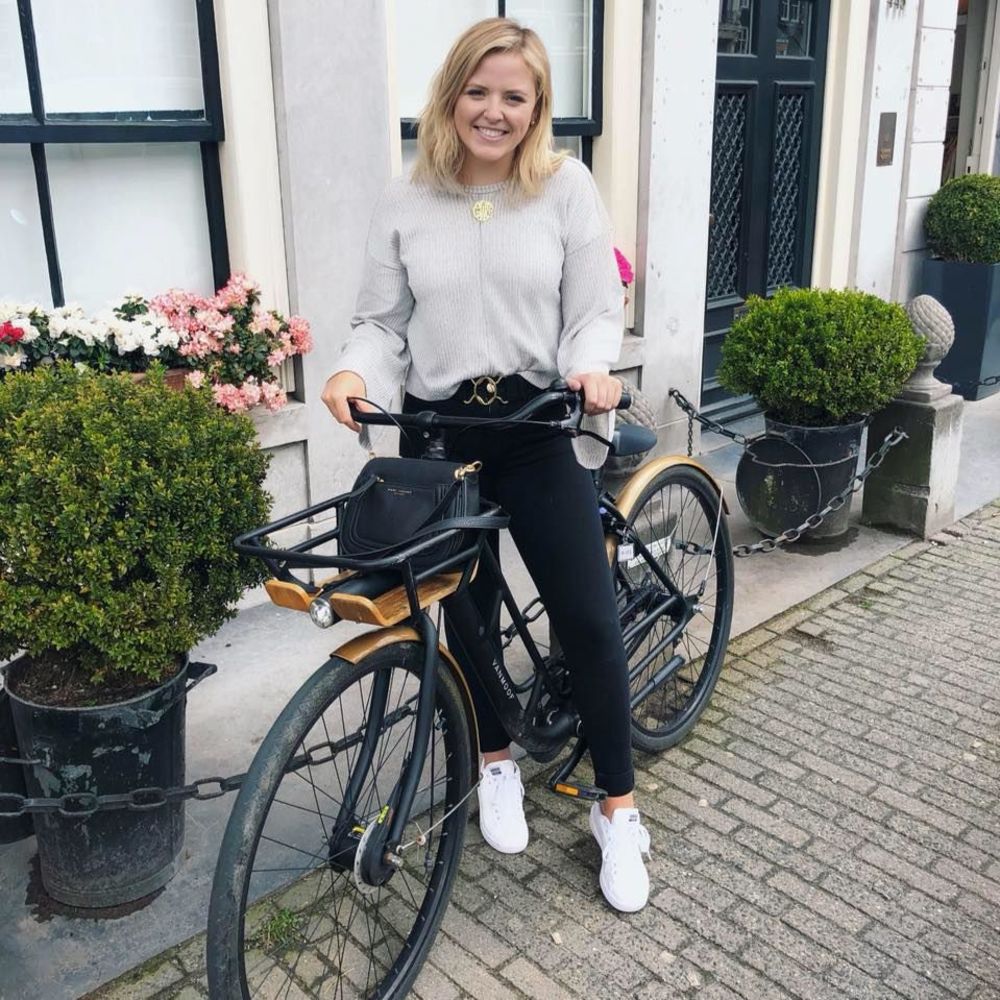 Meet your Posher, Catie